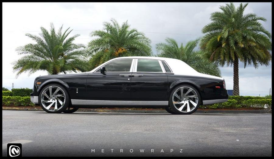  Rolls-Royce Phantom by Metro Wrapz 2016 года  (фото 6 из 9)